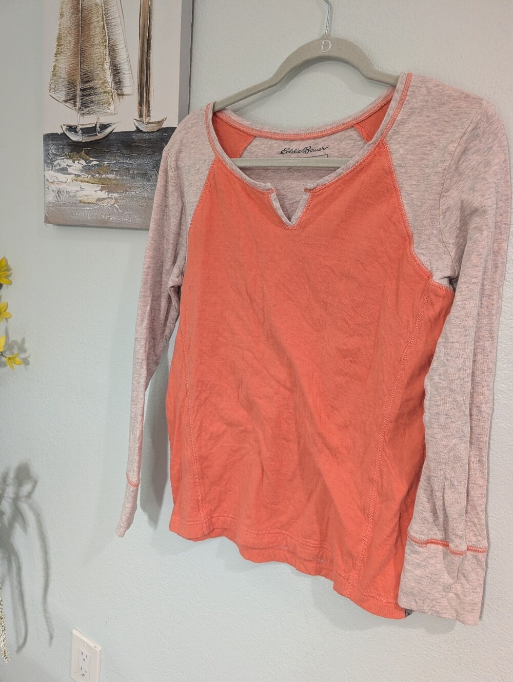Eddie Bauer Coral & Light Gray Raglan Notch-Neck Long Sleeve Tee Size L